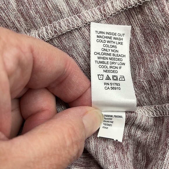 Maurices NWT Maroon Metallic Sparkle Long Flutter Sleeve Top Size Small - Picture 11 of 11